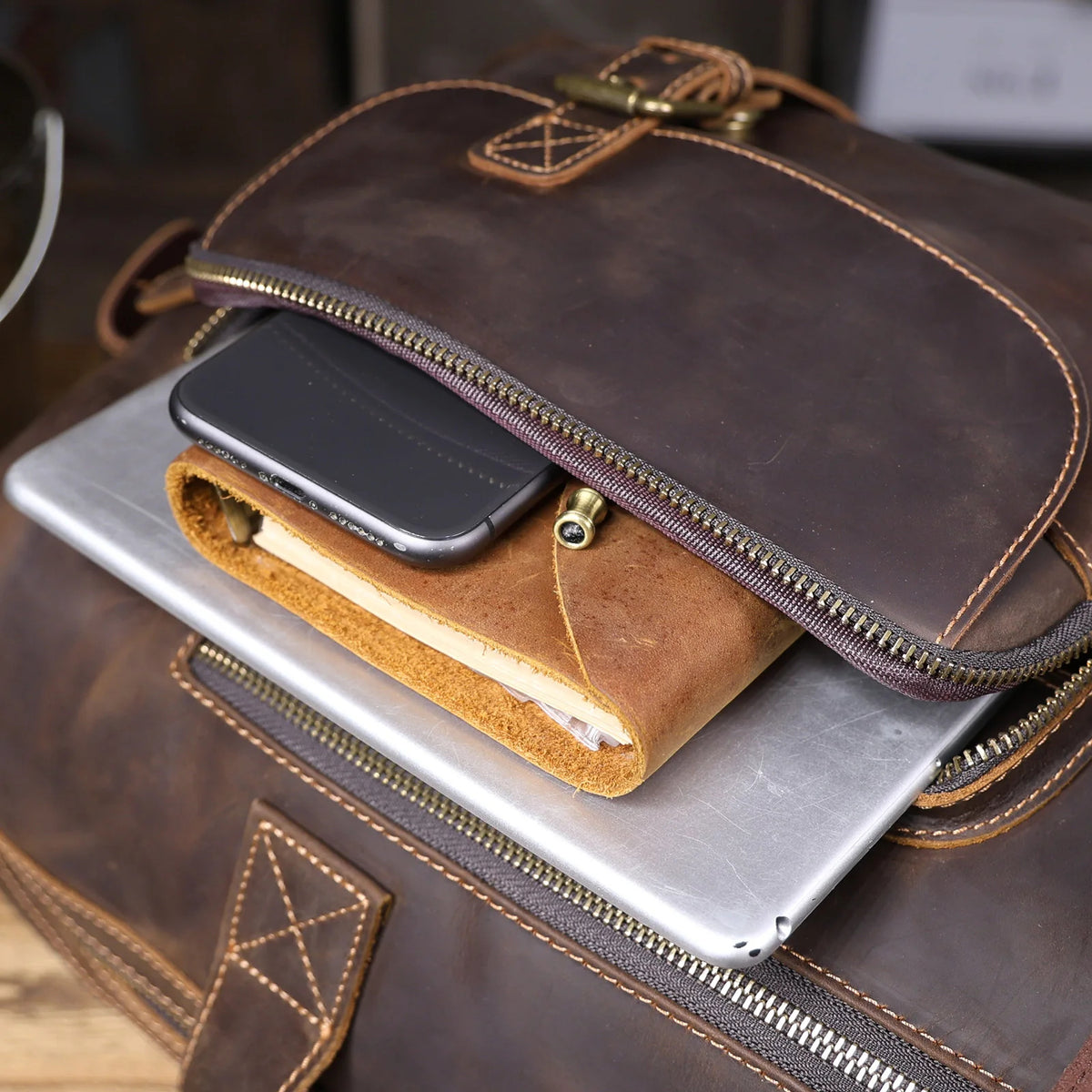 Vintage Full Grain Cowhide Leather Duffle Bag – Men's Multi-Pocket Travel Weekender