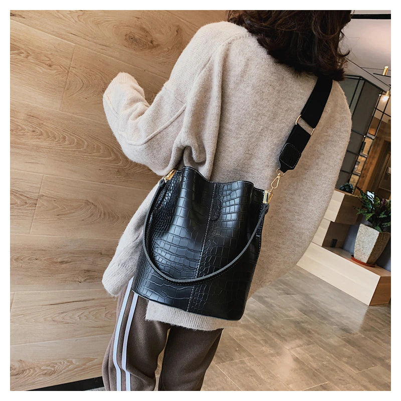 Women Shoulder Crocodile Crossbody Bag - Scraften