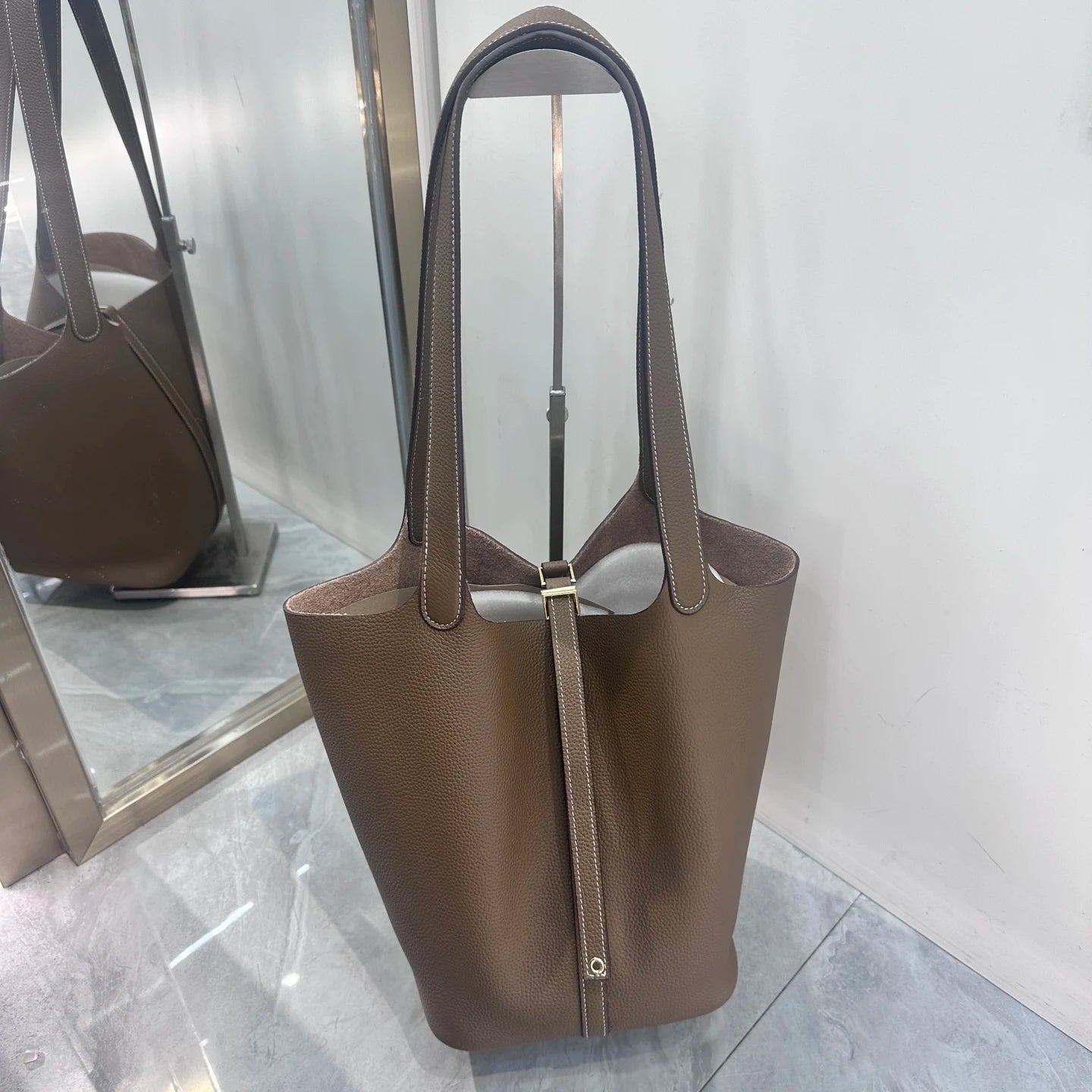 Women's Genuine Leather Luxury Shoulder Bag - Lightweight Large Capacity Bags