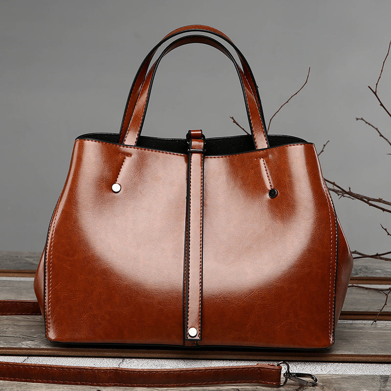 Luxury Retro Women's Hand-carrying Bag - Modern Leather Style Handbag