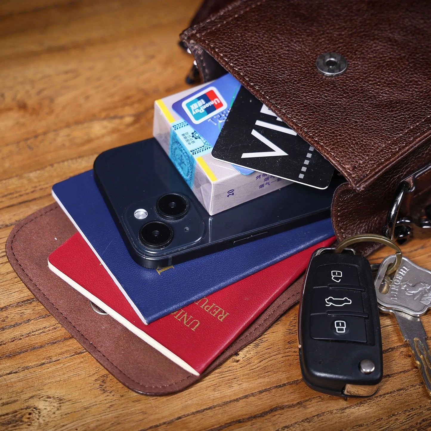 Genuine Leather Men's Shoulder Bag – Vintage Style Crossbody Phone Pouch - Scraften