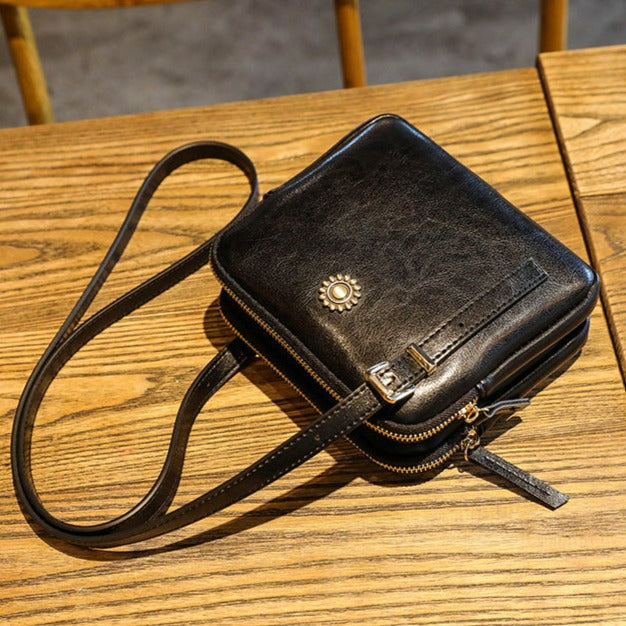 Vintage Style Square Shoulder Bag - Scraften