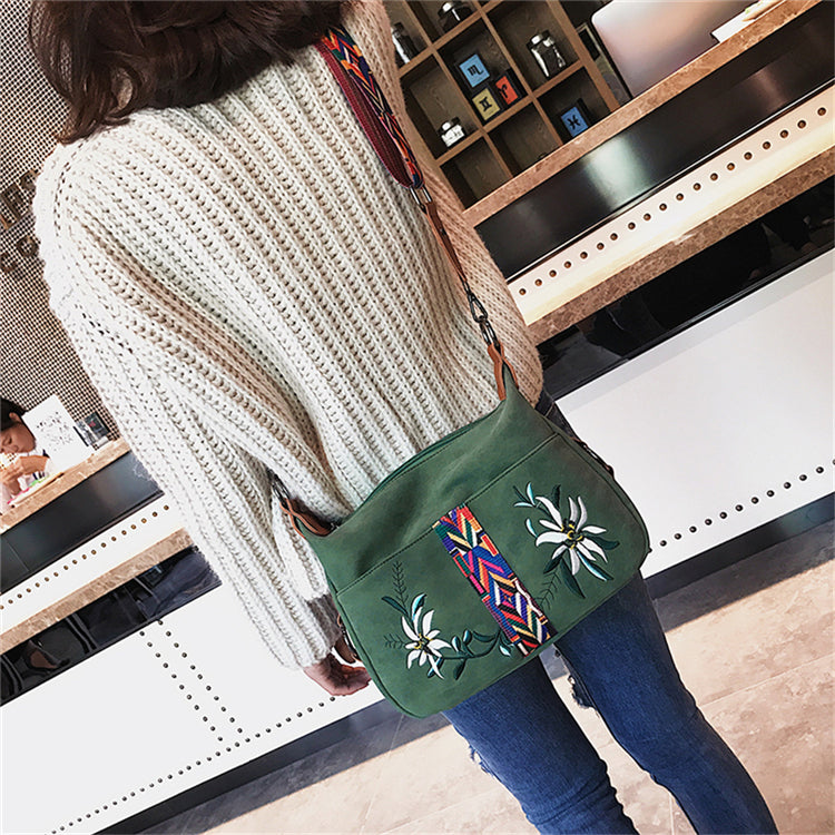 Multifunction Shoulder Embroidery Handbag - Scraften