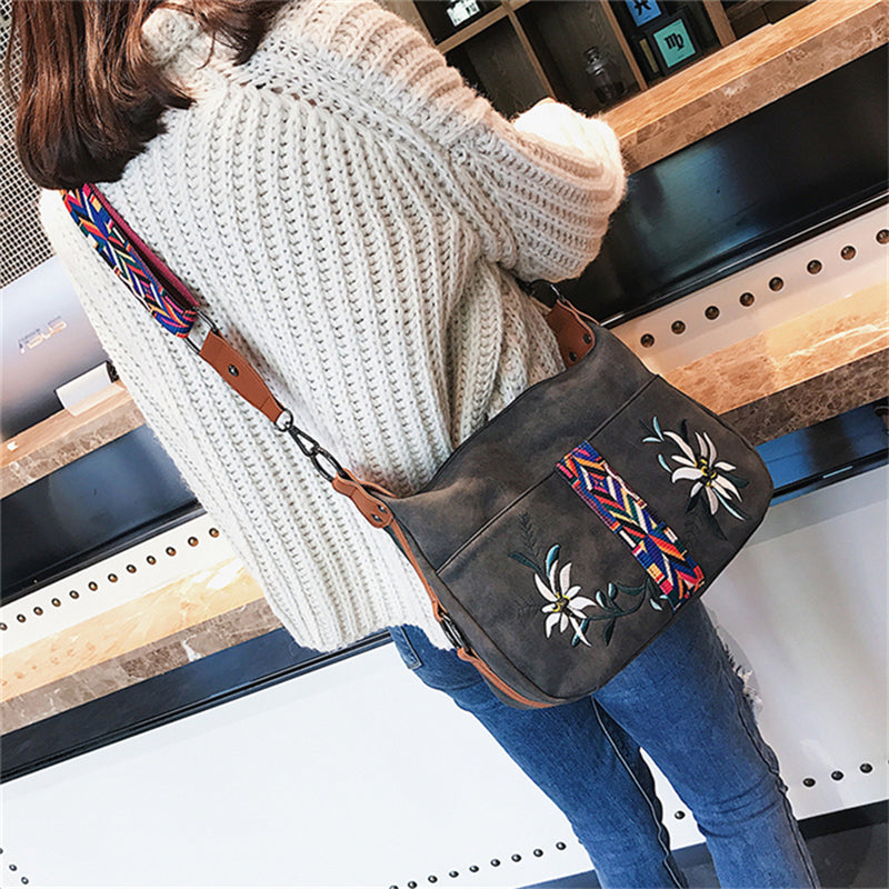 Multifunction Shoulder Embroidery Handbag - Scraften