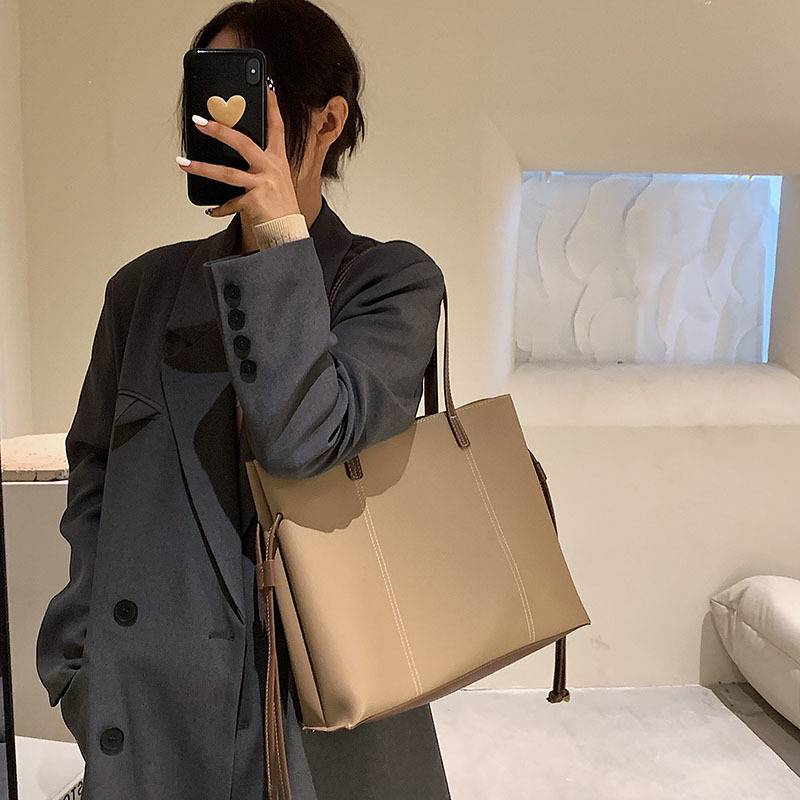 Simple & Fashionable Shoulder Retro Tote Bag - Scraften